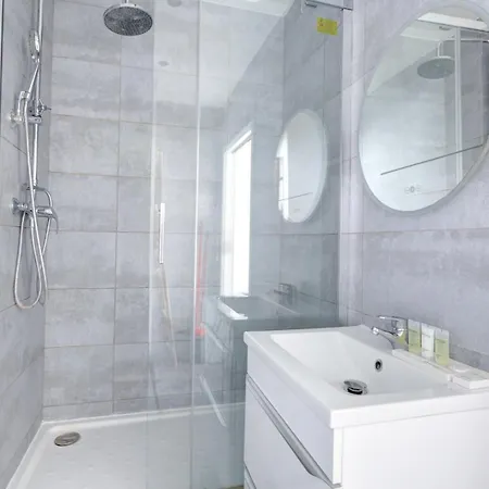 Bluestay 48 - Superb In Apartment